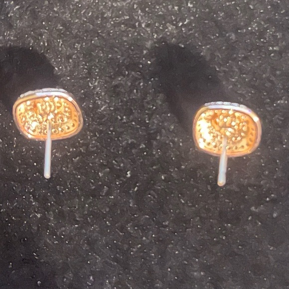 Elegant Gold-Tone & Clear Rhinestone Stud Earrings - Picture 3 of 4